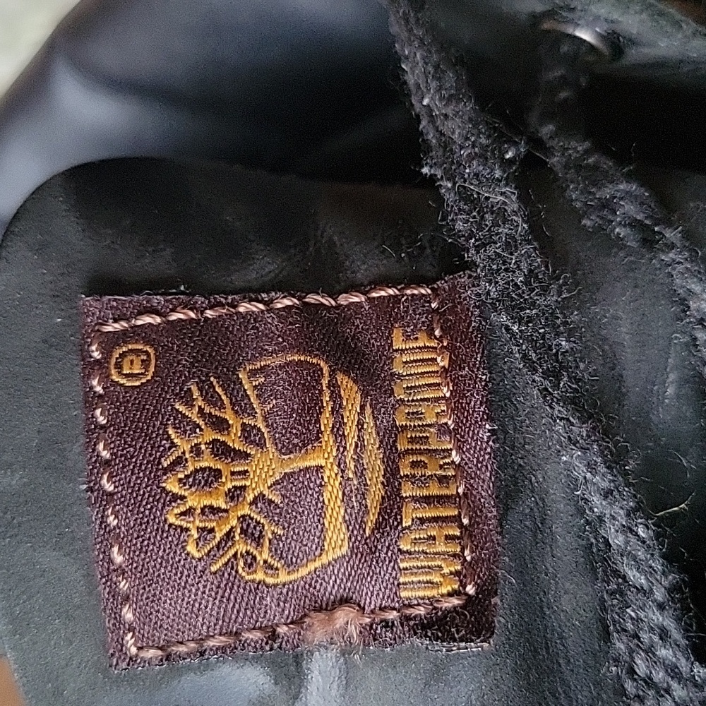 Timberland  boots, grayish black, size 4 junior - Picture 11 of 14